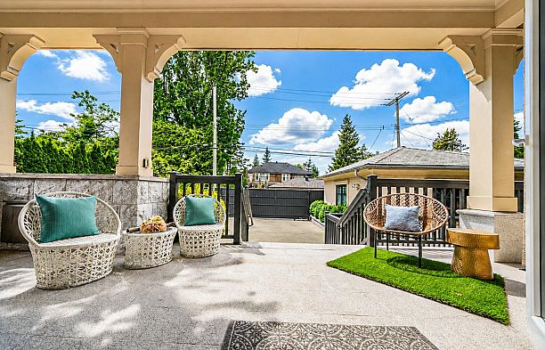 5755 Angus Drive South Granville