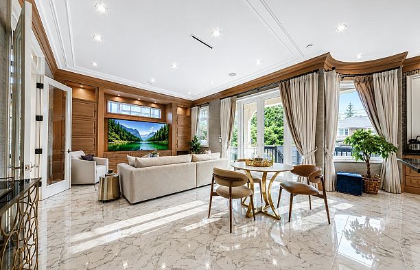5755 Angus Drive South Granville
