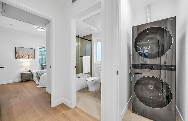 1012 W 52nd Avenue South Granville