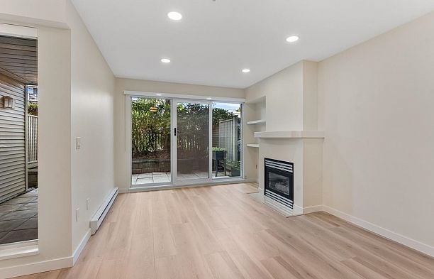 3138 W 4th Avenue Kitsilano