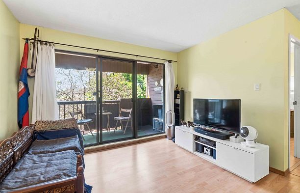 402 2920 Ash Street Fairview VW