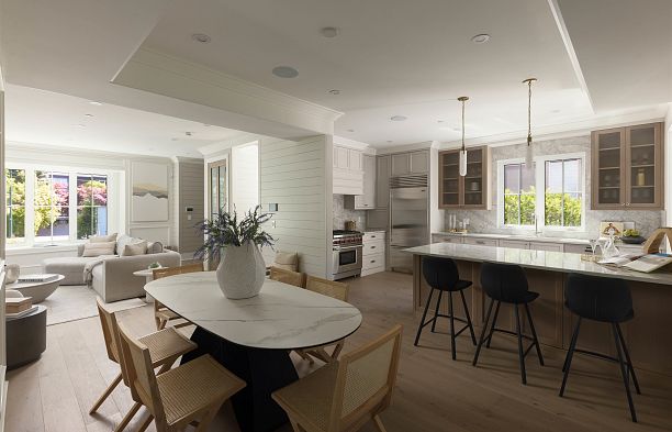5591 Mackenzie Street Kerrisdale