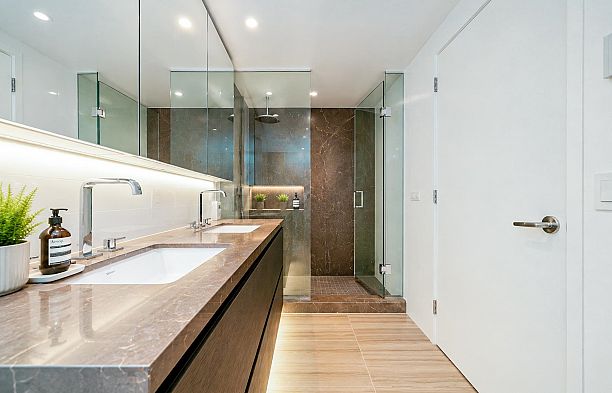 603 1571 W 57th Avenue South Granville