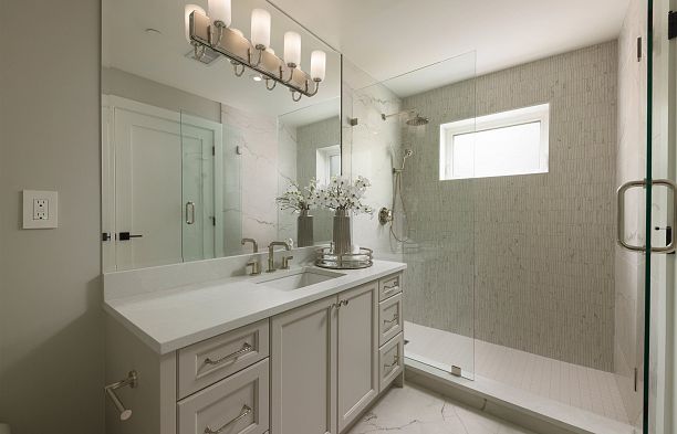 5591 Mackenzie Street Kerrisdale