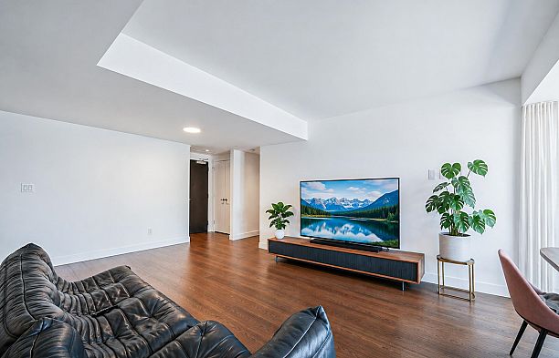 603 1571 W 57th Avenue South Granville