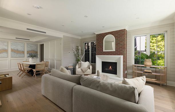 5591 Mackenzie Street Kerrisdale