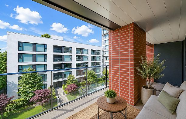 603 1571 W 57th Avenue South Granville
