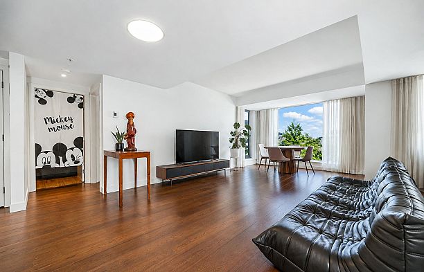 603 1571 W 57th Avenue South Granville
