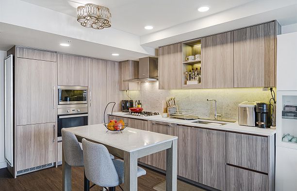 2505 433 SW Marine Drive Marpole