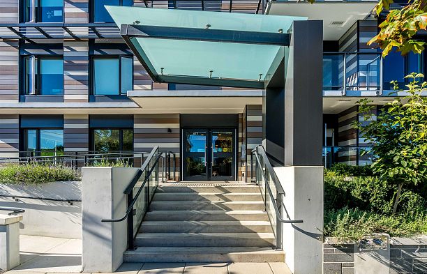 105 477 W 59th Avenue South Cambie