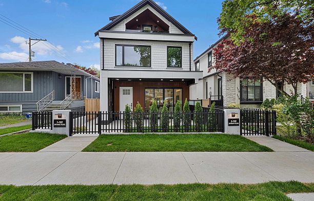 1 182 Ontario Place Main