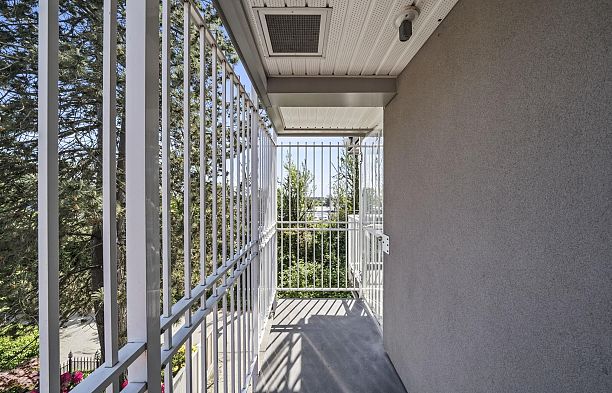 302 1406 W 73rd Avenue Marpole