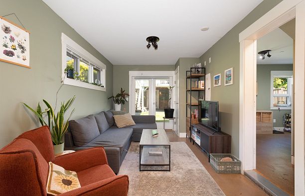 3908 Blenheim Street Dunbar