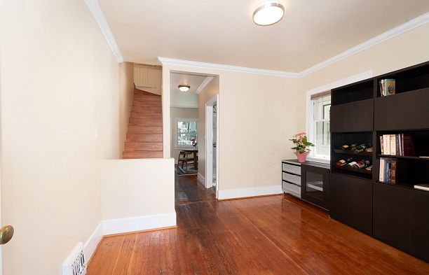 3908 Blenheim Street Dunbar