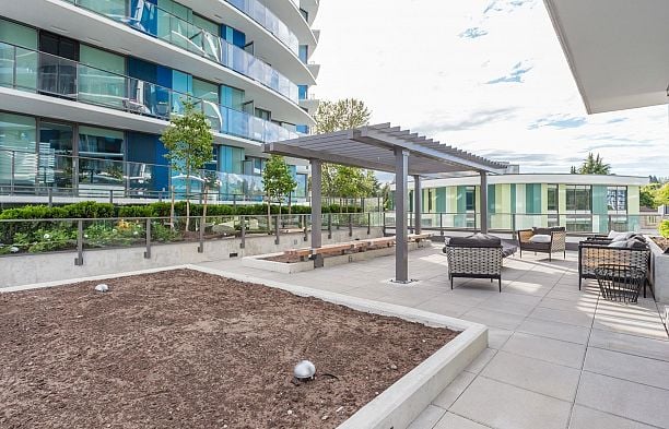 1909 8189 Cambie Street Marpole
