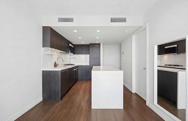 1909 8189 Cambie Street Marpole