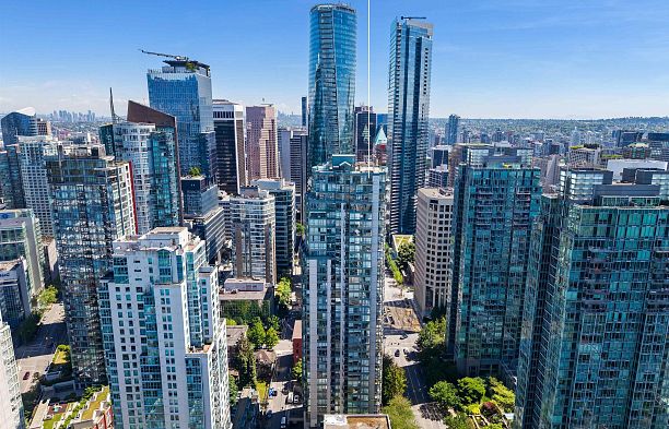 1703 1239 W Georgia Street Coal Harbour