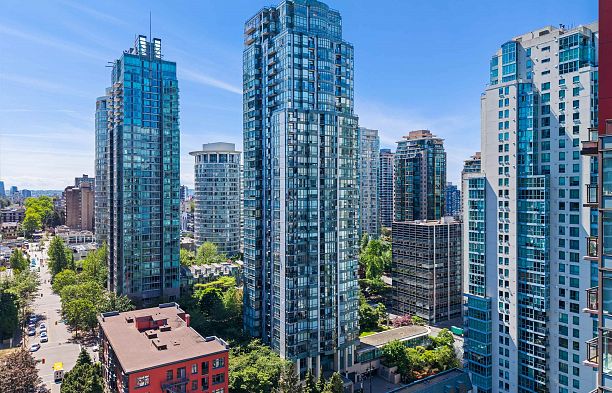 1703 1239 W Georgia Street Coal Harbour