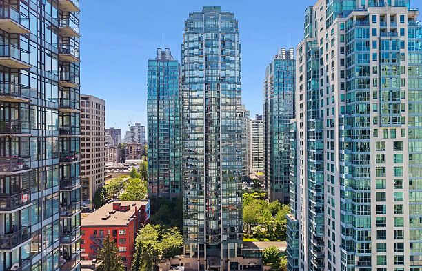 1703 1239 W Georgia Street Coal Harbour