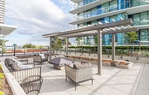 1909 8189 Cambie Street Marpole