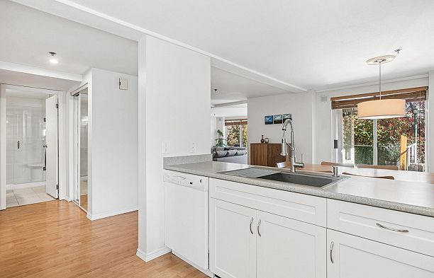4306 Sophia Street Main