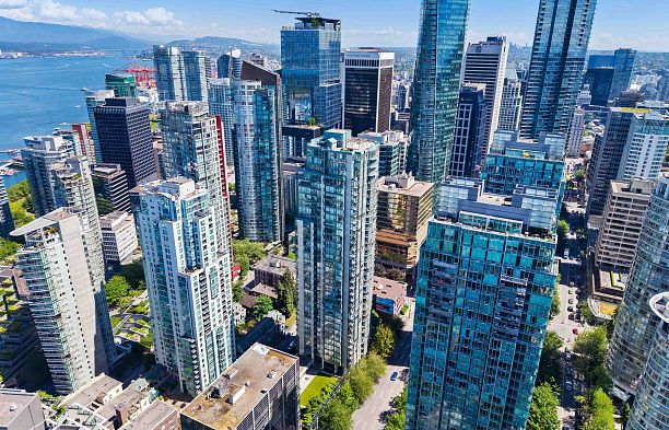 1703 1239 W Georgia Street Coal Harbour