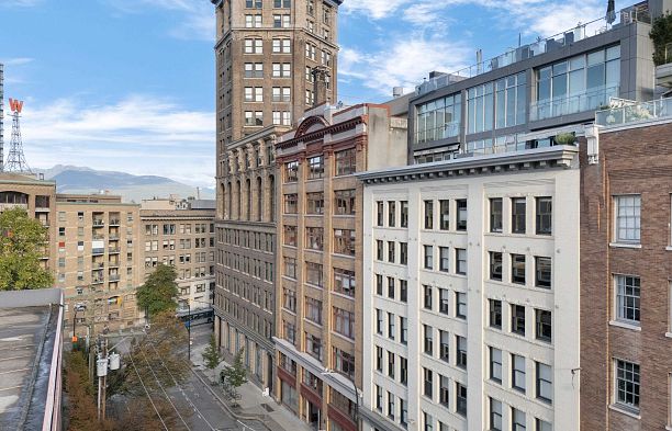 406 518 Beatty Street Downtown VW