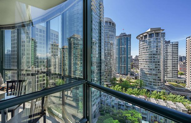 1703 1239 W Georgia Street Coal Harbour