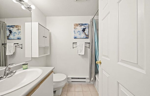 302 1406 W 73rd Avenue Marpole
