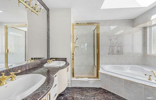 1463 W 57th Avenue South Granville