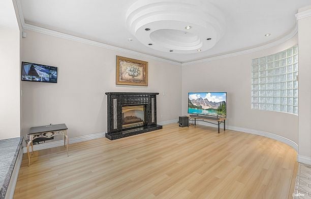 1463 W 57th Avenue South Granville