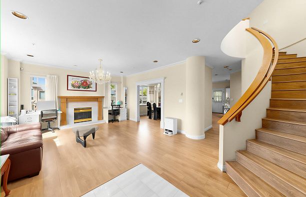 7806 Montcalm Street Marpole