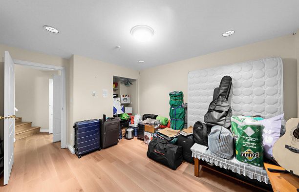 7806 Montcalm Street Marpole