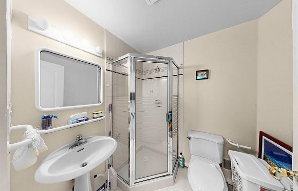7806 Montcalm Street Marpole