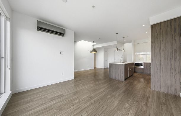 501 379 E Broadway Mount Pleasant VE