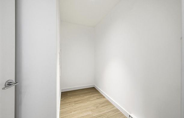501 379 E Broadway Mount Pleasant VE
