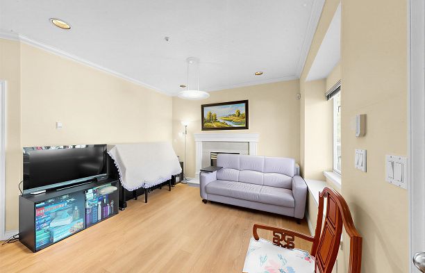 7806 Montcalm Street Marpole