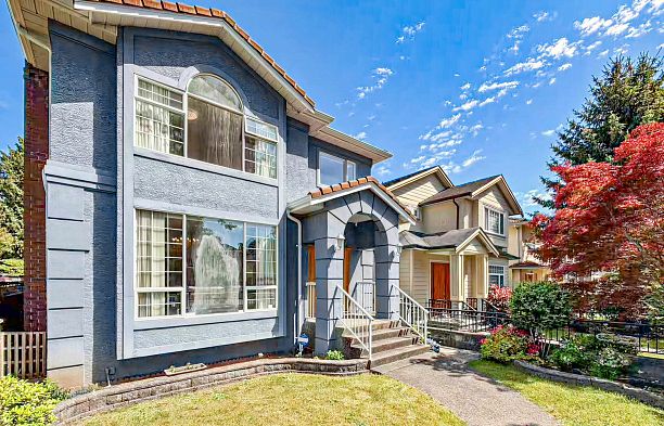 7806 Montcalm Street Marpole