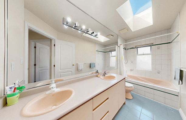 7806 Montcalm Street Marpole