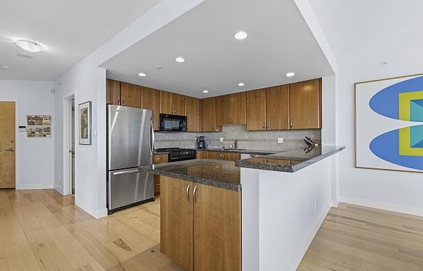 1303 1428 W 6th Avenue Fairview VW