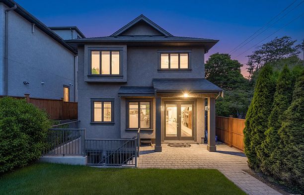 3618 W 24th Avenue Dunbar