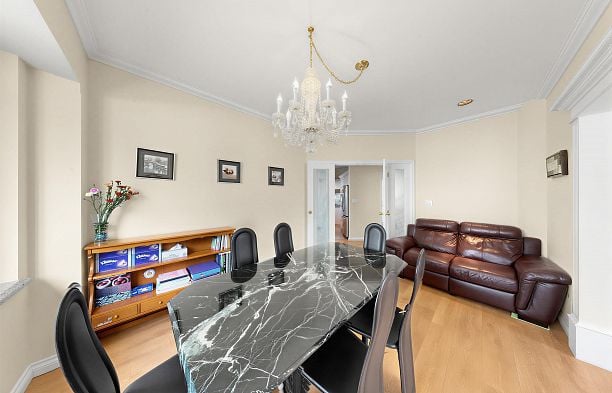 7806 Montcalm Street Marpole