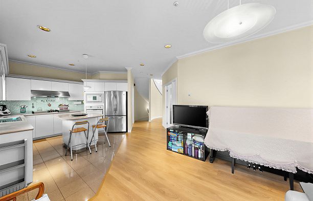 7806 Montcalm Street Marpole