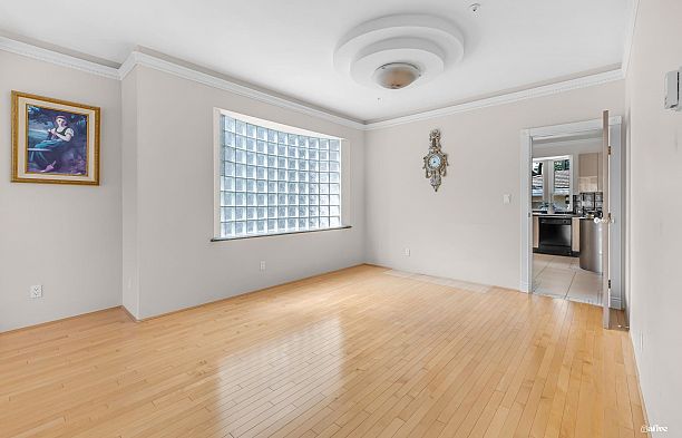 1463 W 57th Avenue South Granville