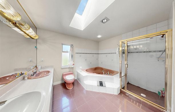 7806 Montcalm Street Marpole