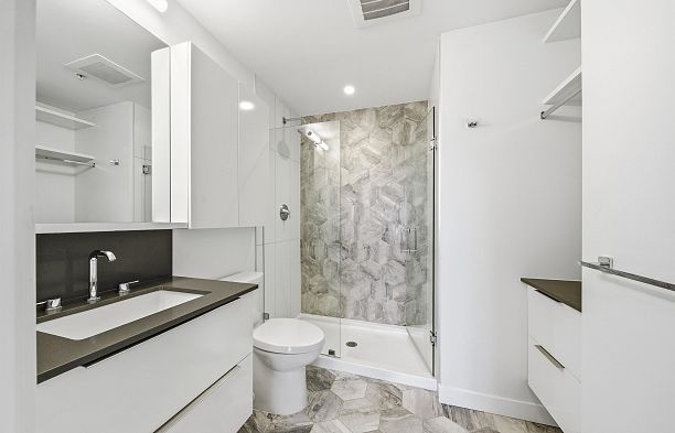 501 379 E Broadway Mount Pleasant VE