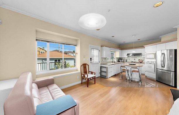 7806 Montcalm Street Marpole