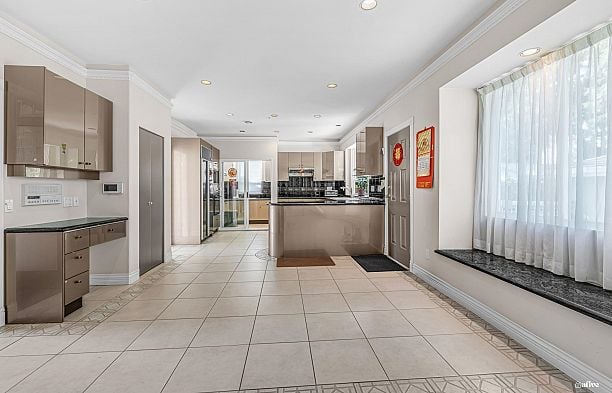 1463 W 57th Avenue South Granville