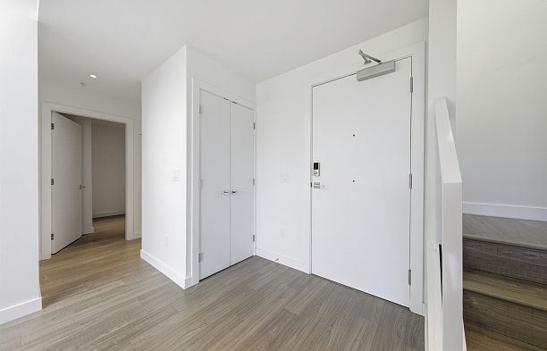 501 379 E Broadway Mount Pleasant VE