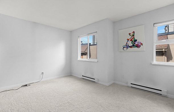 1286 W 7th Avenue Fairview VW